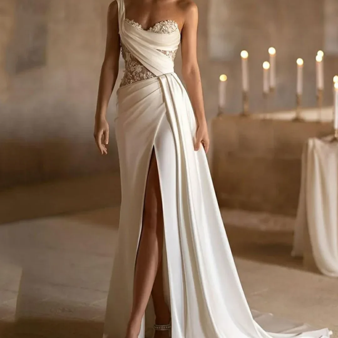 

Elegant Wedding Dresses Satin Lace Beads Bride Dresses Side Split Wedding Party Dress Bridal Gown Customized