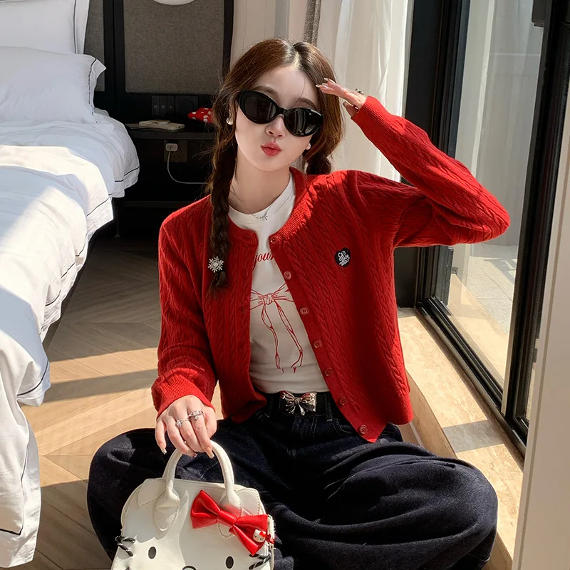 2025 جديد الخريف الشتاء س الرقبة المرأة سترة سترة مشغولة من الصوف معطف موضة بلون سترة قصيرة المرأة