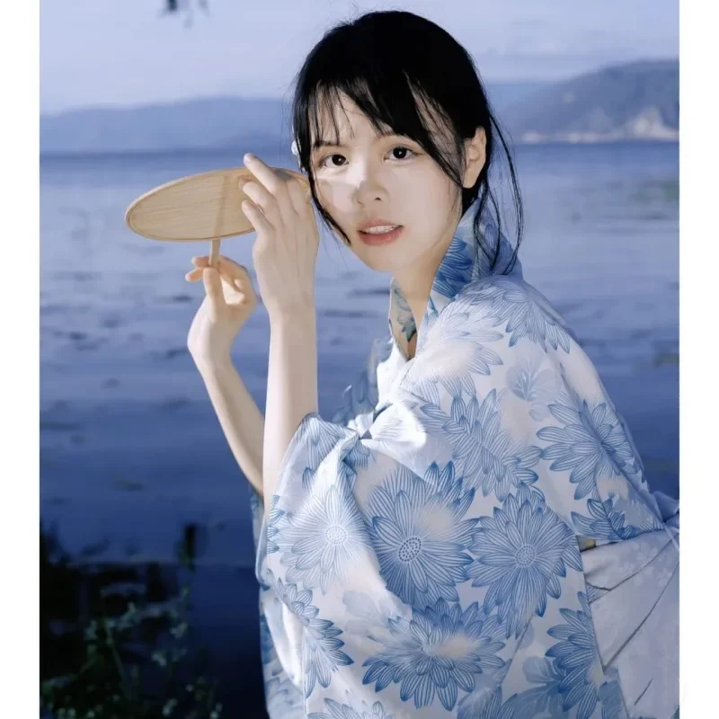 2025 الجدة مساء فستان الجيشا مرحلة الرقص يوكاتا زي المرأة ثوب الكيمونو الياباني الأبيض أوبي الأزهار طباعة التصوير البشاكير #5