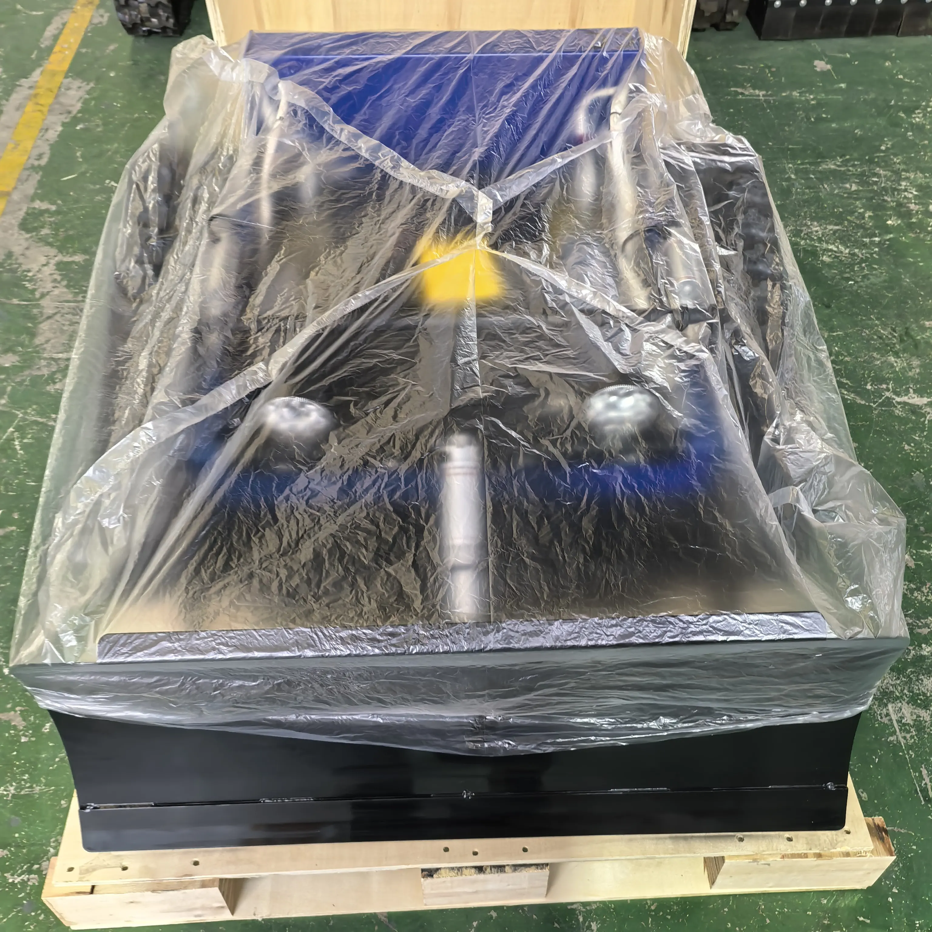 

Customized lawn mower for park and community environment beautification, wear-resistant, anti-collision and high-efficiency