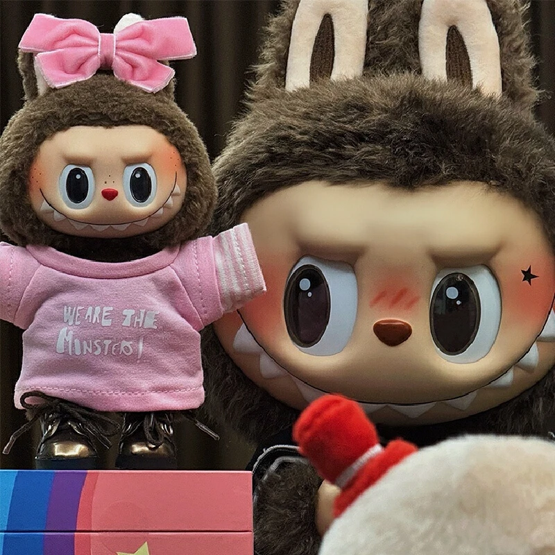 ل Labubu الفينيل ملابس الطفل 17 سنتيمتر قلادة الجلوس سلسلة حفلة سلسلة الأصلي عيد الحب نفس النمط مجموعة طفل كبير #3