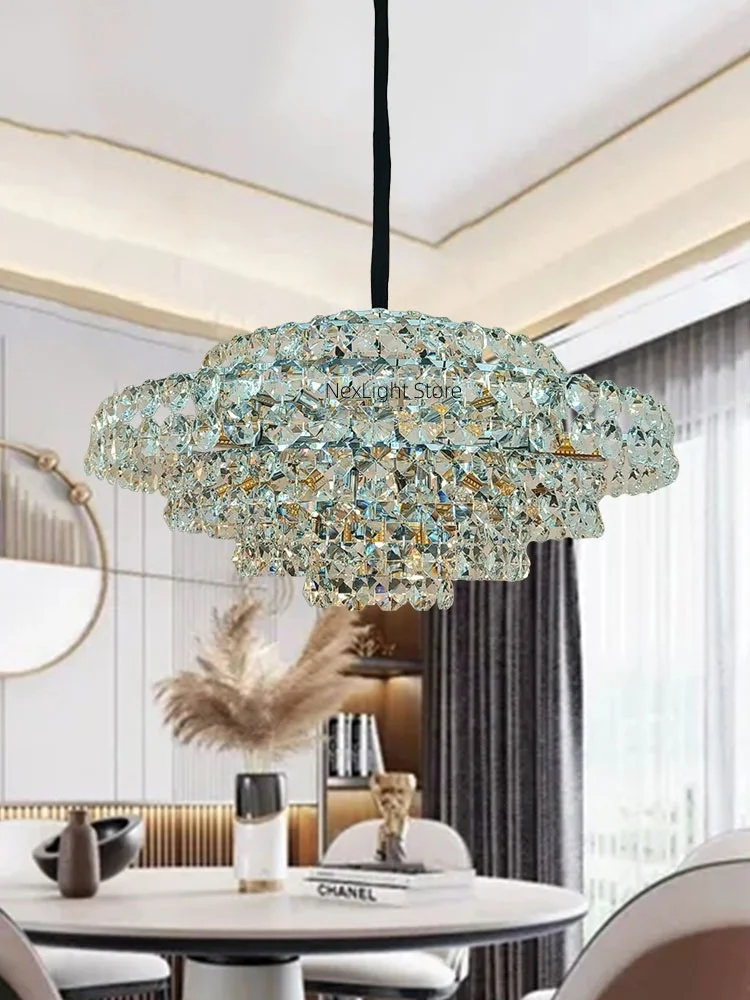 ضوء قلادة غرفة المعيشة الفاخرة الخفيفة الحديثة الحد الأدنى غرفة نوم ضوء الراقية تصميم دائري، قلادة كريستال فرنسية فاخرة