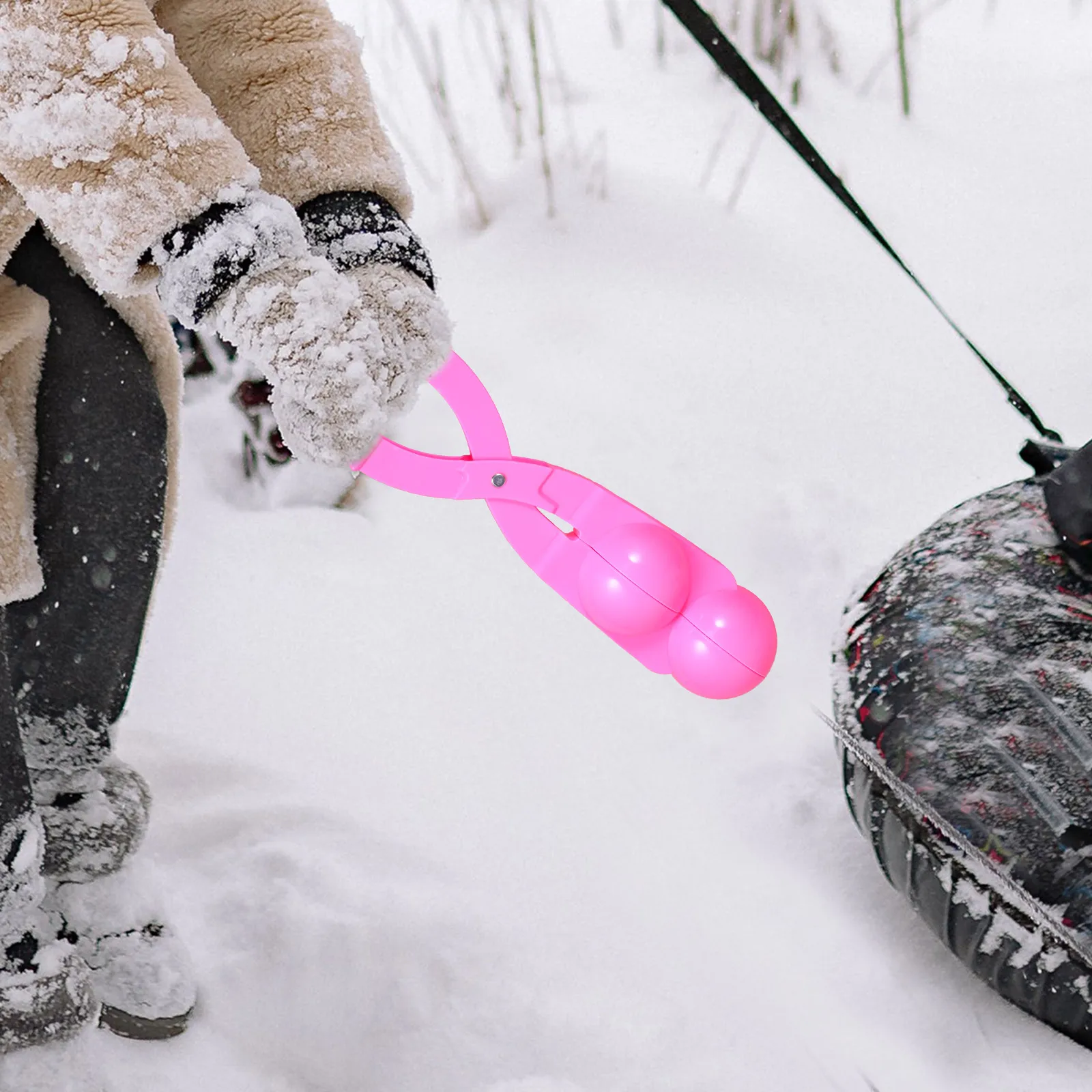 

2Pcs Clip Kids Toy Double Heart Ball Shape Plastic Snow Balls Maker Fun Outdoor Bath Child