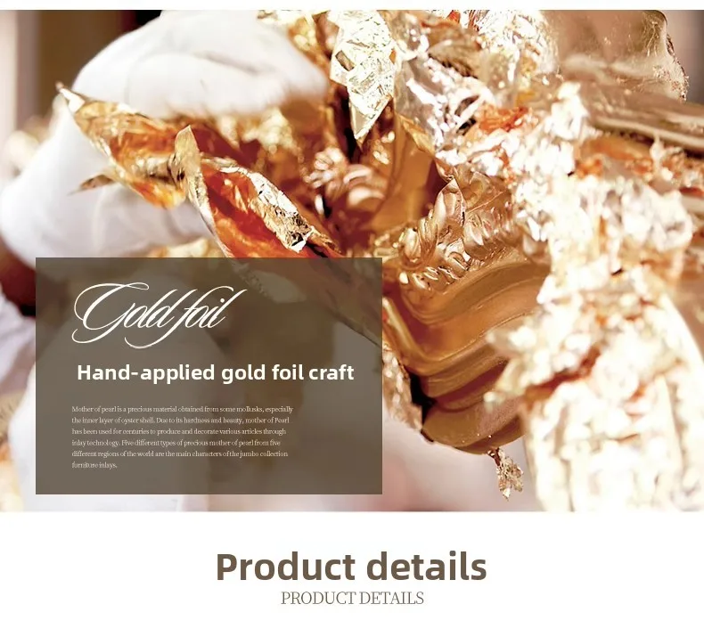 Sofá estilo corte francés, villa de estilo europeo, sala de estar