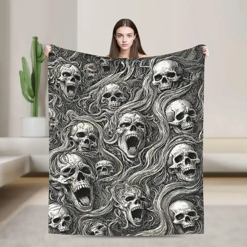 Gothic Screaming Skulls Flannel Blanket – Dark Academia, Horror Art Throw