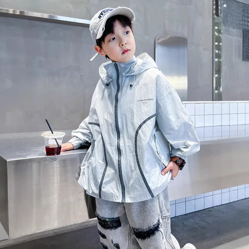 

Summer 2026 New Lightweight Hooded Zipper Design for Children's Sun Protection Clothing