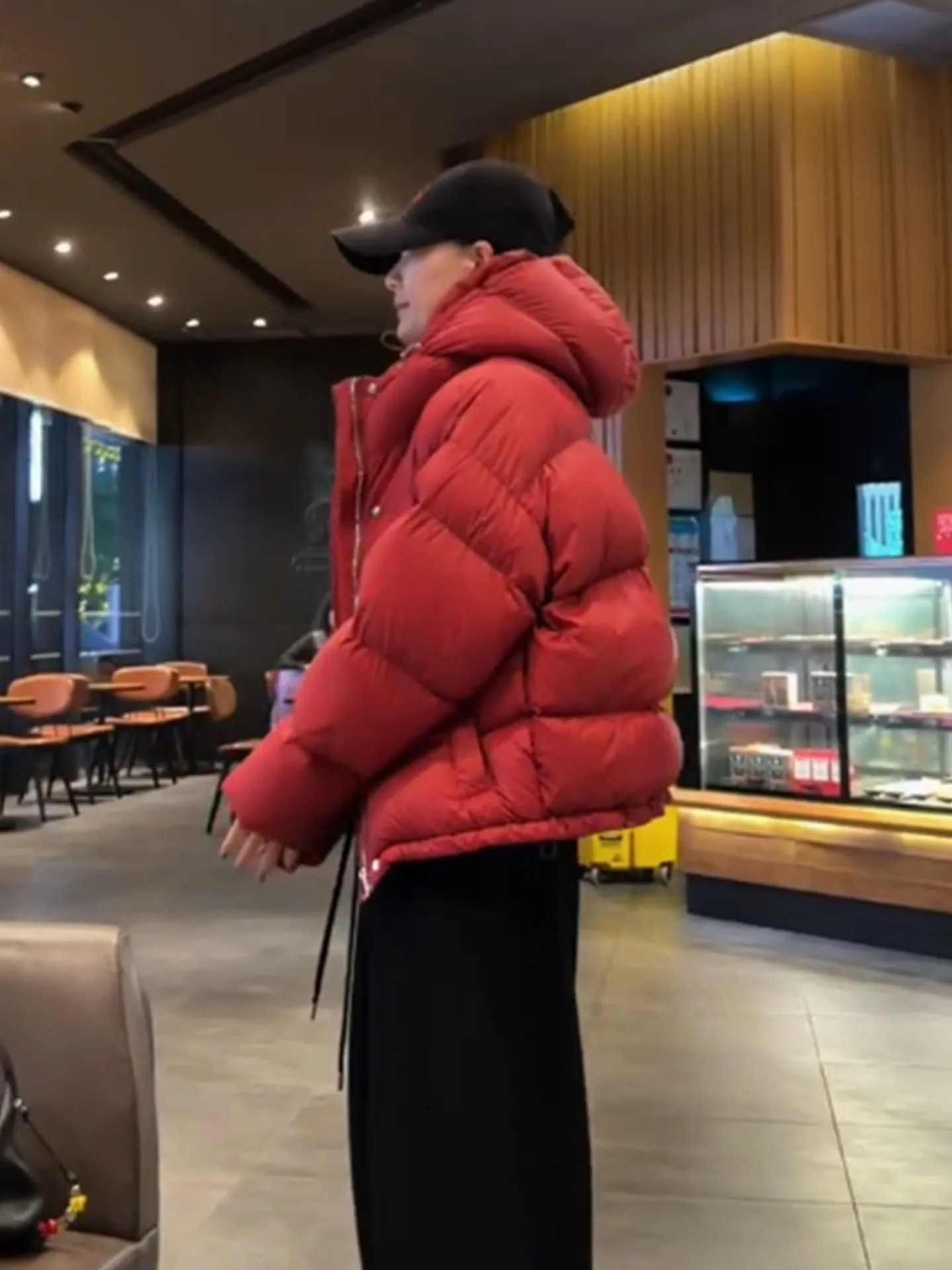 Faionable Red ort Puffer Jaet Women's Bread Sle Winter Coat Korean Version Regular Fit Polyester Fiber Warmth