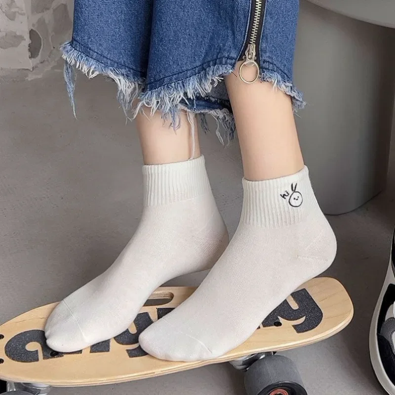 

Women'S Socks White Socks Breathable Cotton Socks Cartoon Rabbit Embroidery Sports Leisure Cute Short Stockings For Women