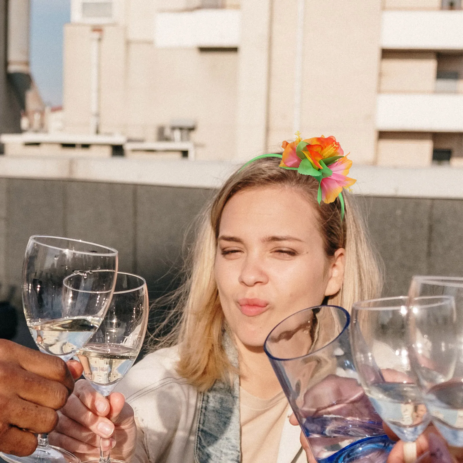 

2Pcs Flower Headbands for Women Stylish Hawaiian Hair Accessories Perfect for Luau Birthday Beach Party Outfit