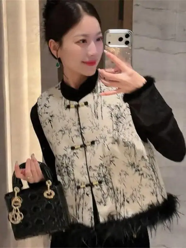 

New Chinese Style Women's Vest 2026 Spring Seasonal Small Size Embroidered Cotton Warmth Enhancing Fashionable Outerwear