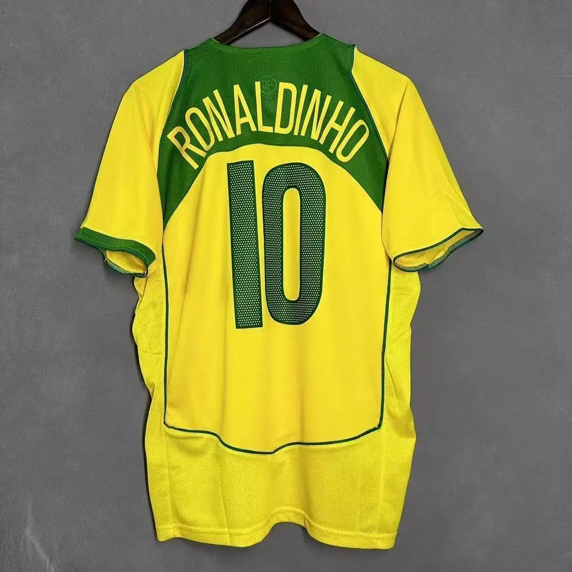 2004 البرازيل المنتخب الوطني المنزل ريترو ثلاثية الأبعاد مطبوعة الرجال والنساء موضة رياضية قصيرة الأكمام جيرسي مروحة T-Sh الطبعة التذكارية