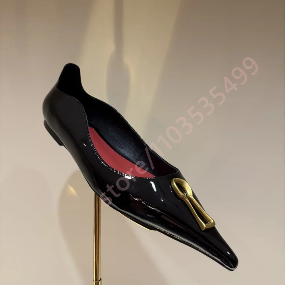 2026 New Pointed Toe Metallic Shoes Street Style Sexy Women's Runway Slip-On Flat Shoes Black Fashion Party Casual Shoes