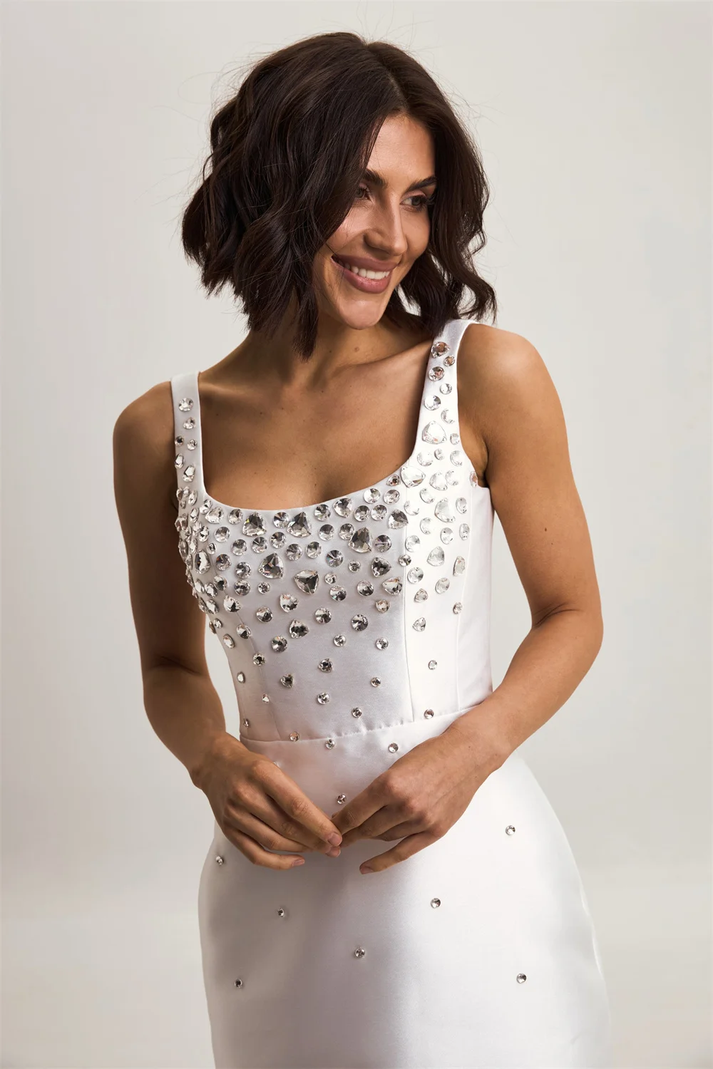 

Cathy Customized White Square Collar Rhinestones Prom Dresses Sleeveless Zip vestidos de noiva Sheath Mini Formal Evening 2025