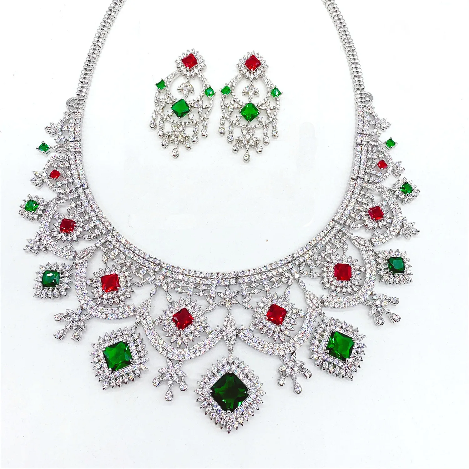 

High End DUBAI Vintage Jewelry Set for Women's Wedding Accessories zircon Necklace Earrings Evening dress