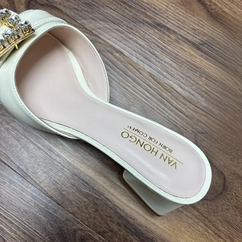 

High-End Leather Painted Diamond Square Head Slippers Women Summer Cool Mules Fairy High Heel Sandals Outdoor Wear Van Hongo