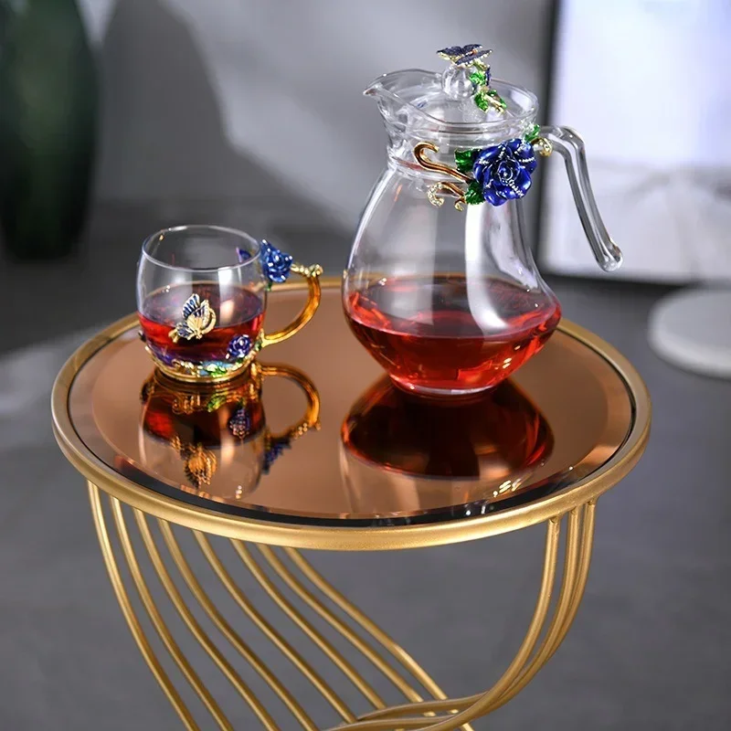 الشمال غير النظامية الحديد المطاوع طاولة القهوة لغرفة المعيشة الإبداعية بسيطة الحليب الشاي متجر طاولة مستديرة الذهبي مكتب معدني سطح المكتب الزجاجي