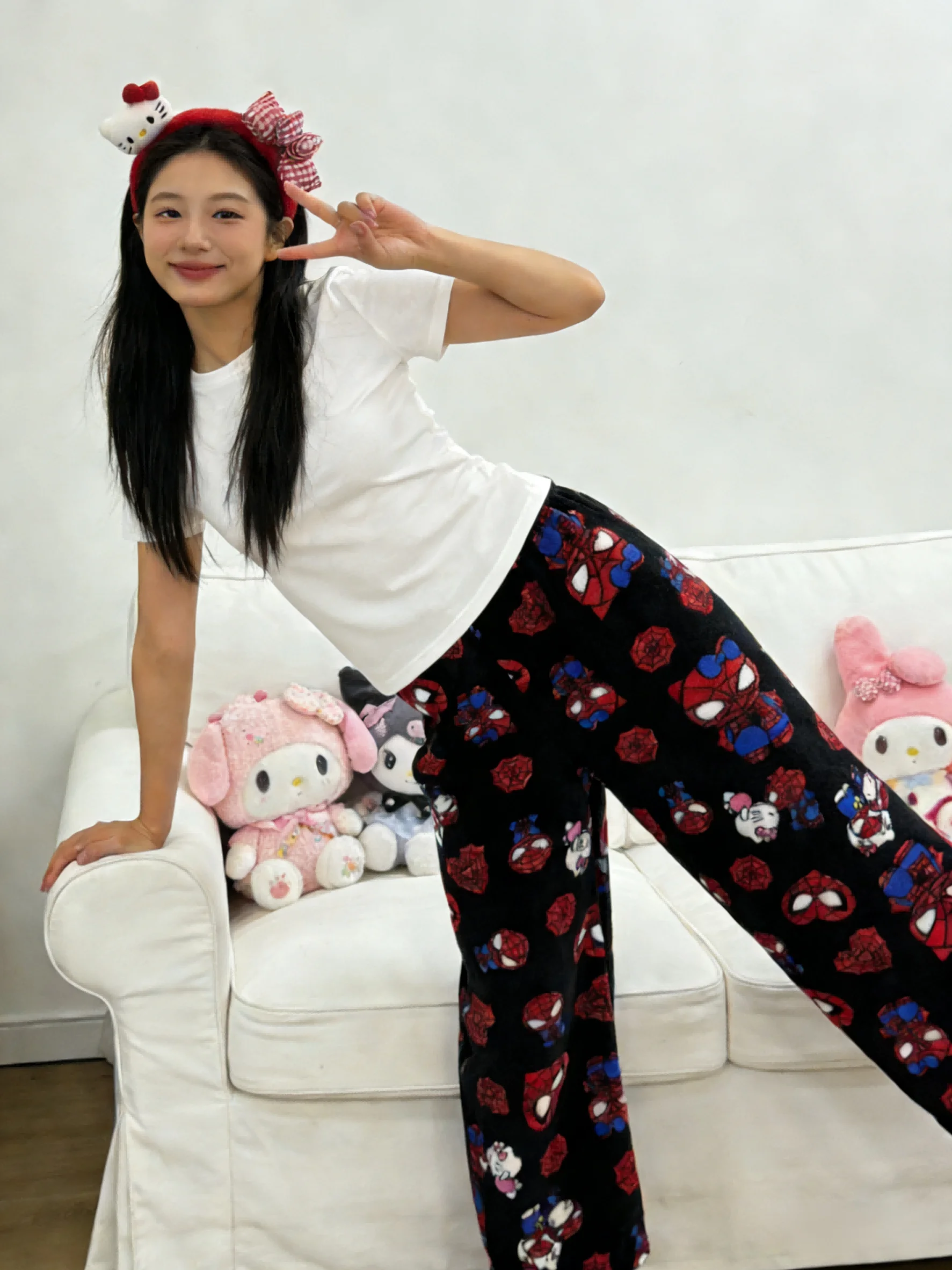 Hello Kitty Flannel Sleep Pants, Black Thickened Warm Fleece Pants, Casual Stroll Pants for Couples, Perfect for Party Outfits!