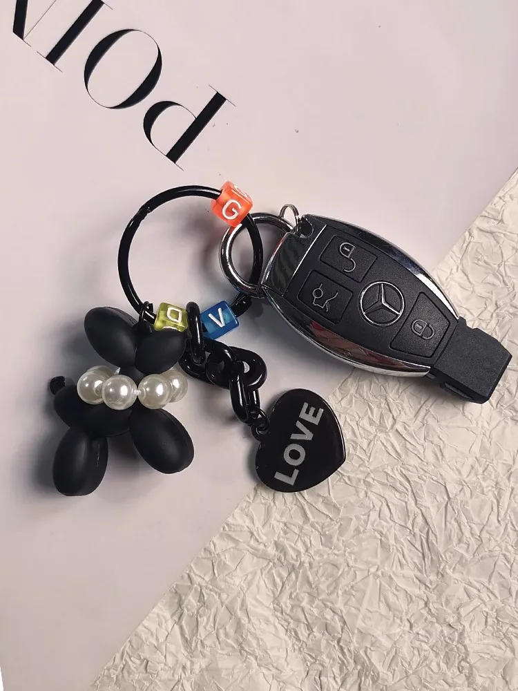 Cool Acrylic Cartoon Balloon Dog Keychains Black Candy Colored Car Keyring Key Buckle Accessories Bag Pendant Toys
