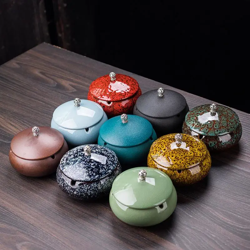 Creative Ceramic Ashtray with Lid Art Crack Windproof Ashtray Car Desktop Ornament Birthday Gift Porcelain Ashtray Decoration