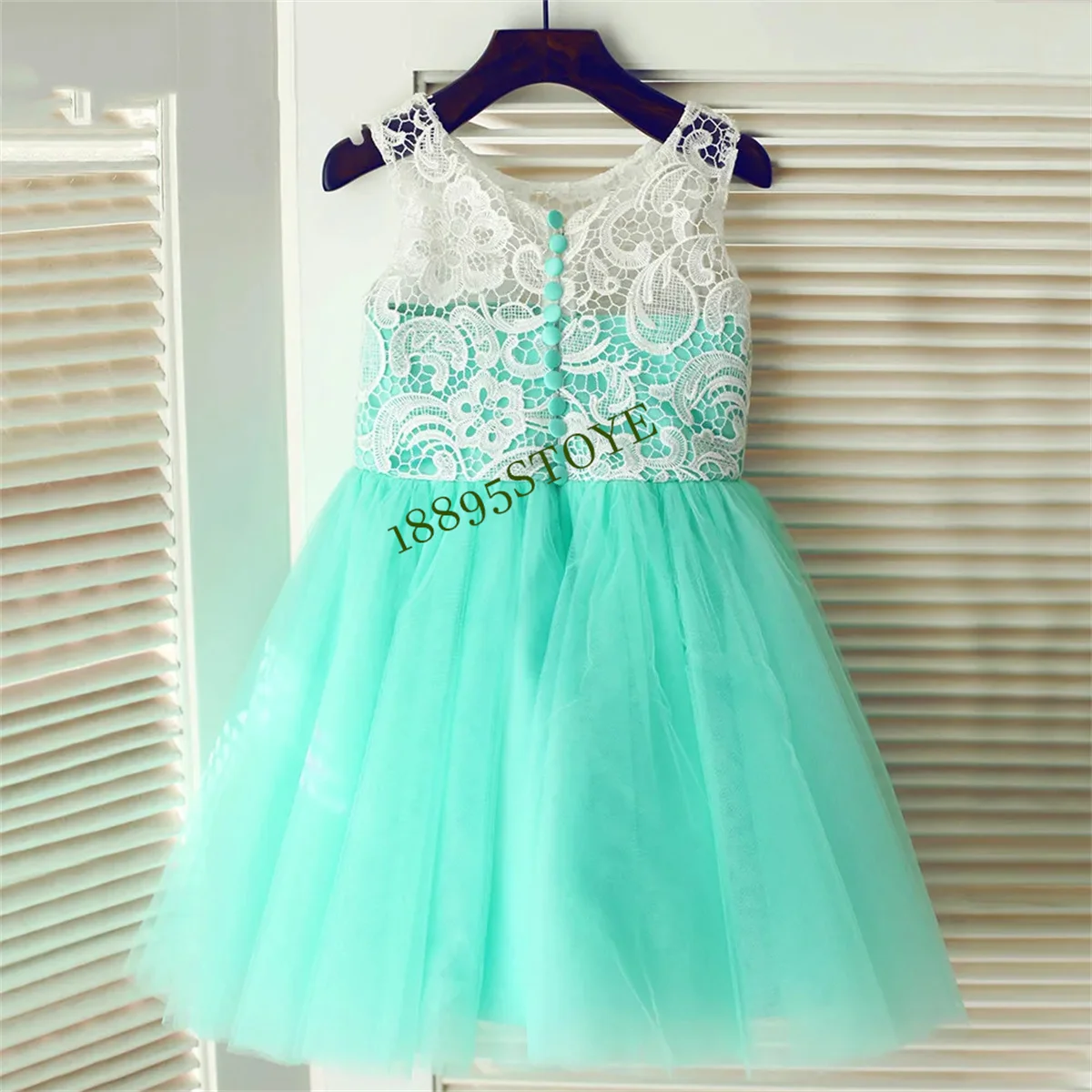 Cute Mint Flower Girls Dresses 2023 Lace Bodice Buttons Baby Wedding Party Dresses A line Tulle Child Gown Kids Dress