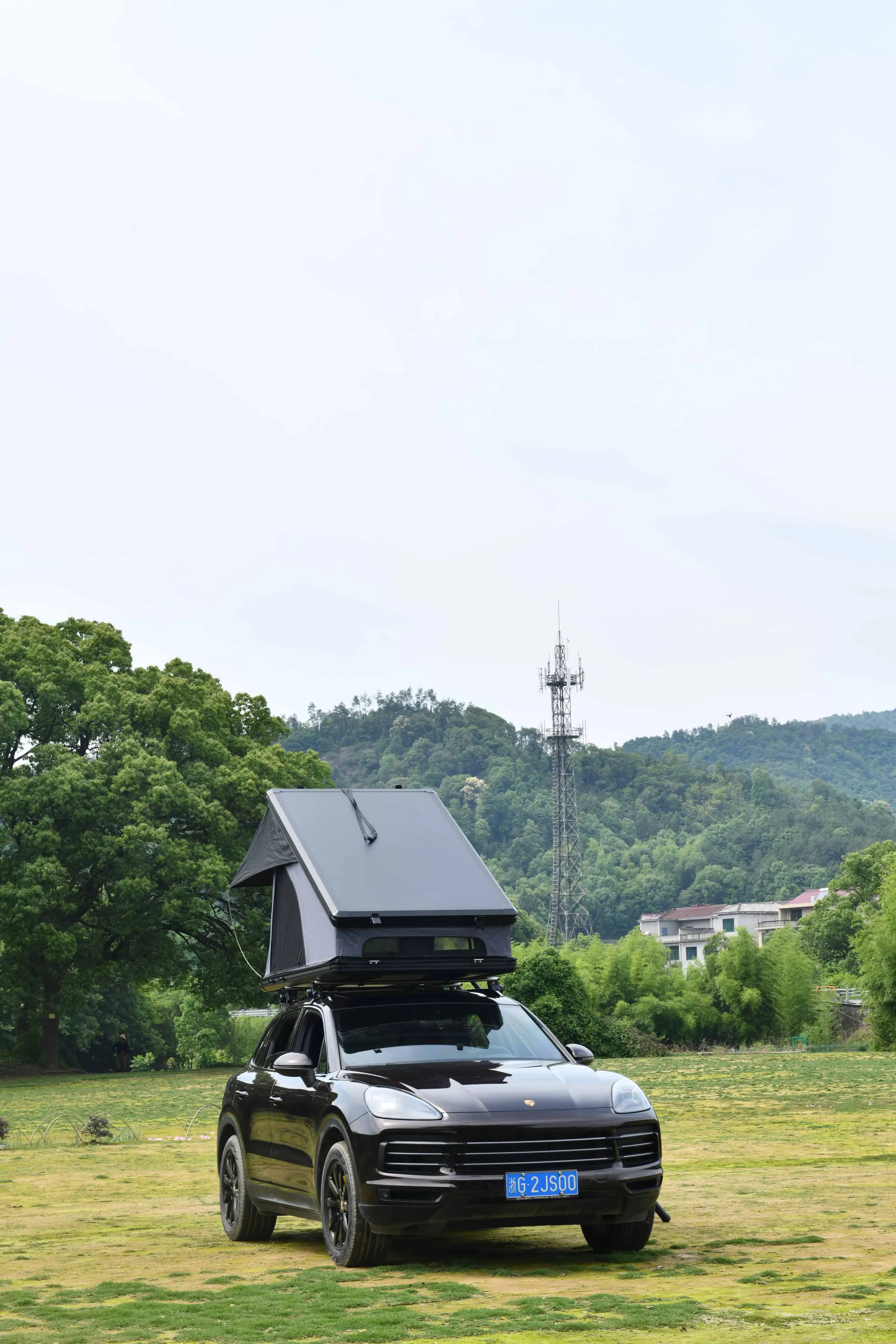 Aluminum Shell Roof Top Tent(With Window On Back)