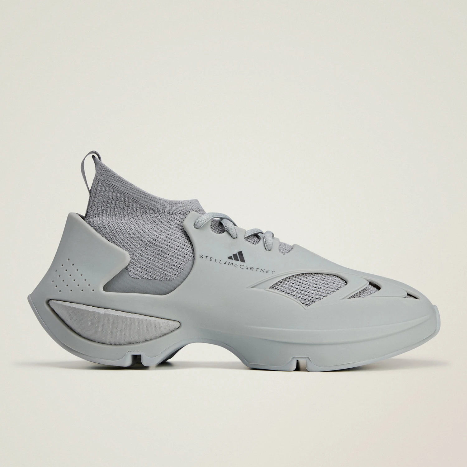 

Официальная спортивная обувь унисекс Adidas Authentic SPORTSWEAR RUN IE8758