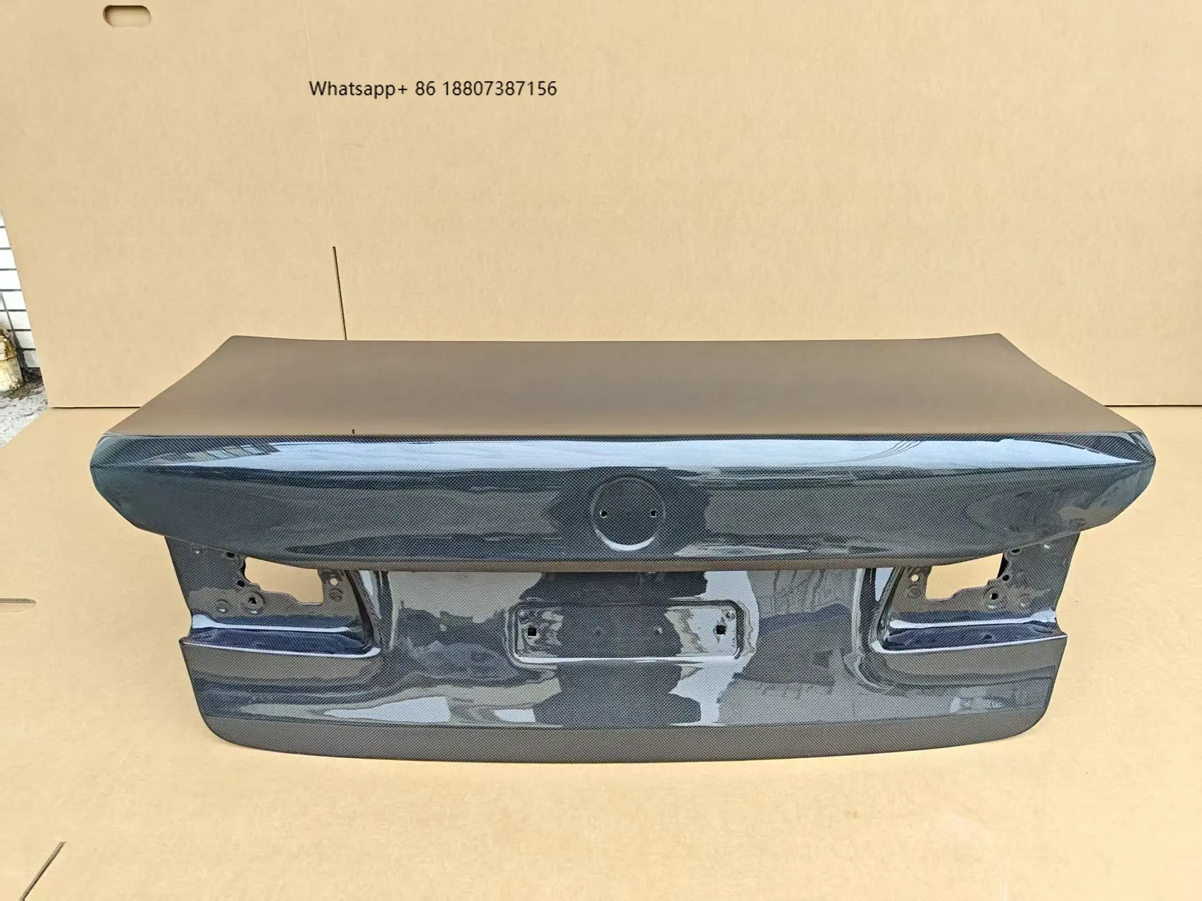 

High Quality OEM Style Dry Carbon Fiber Trunk Lid Suitable for G30 F90 M5 Rear Trunk Lid