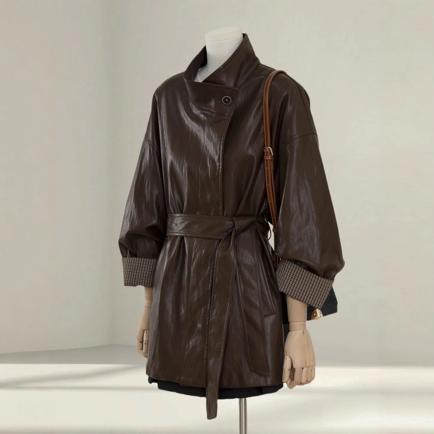 Texture Coffee Colored Leather Jacket for Women in the Spring and Autumn of 2025 New Loose and Slimming Style with Lace Up Lea