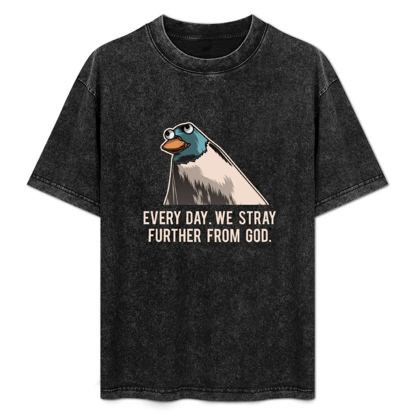 T-shirt de sport grande taille avec motif « Everyday We Stray Further From God »