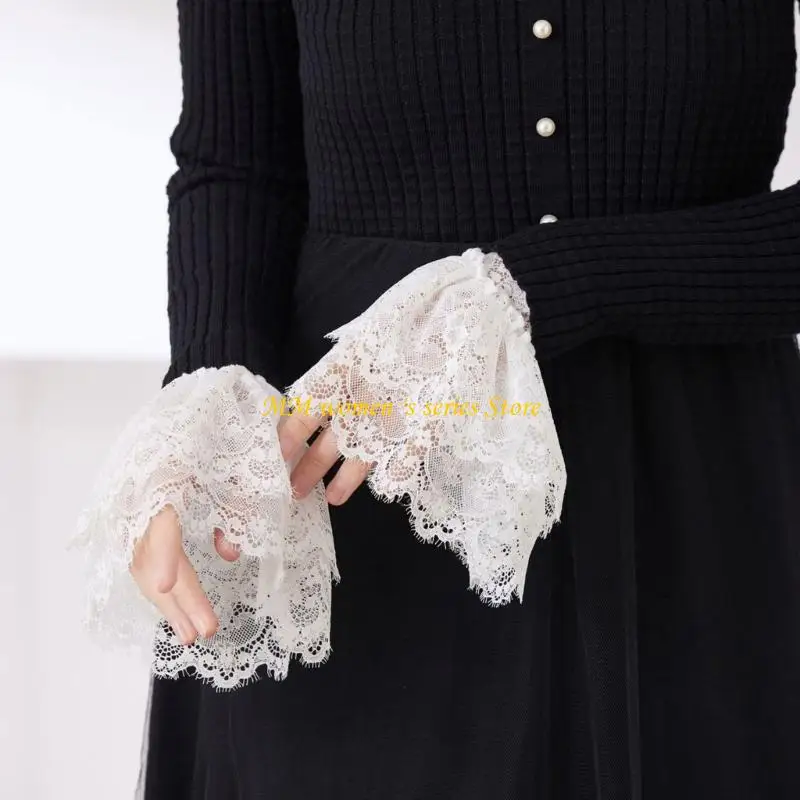 Q39C Stylish Floral Wrist Cuffs Lace Pattern Detail Nails Photography Accessories Lightweight Fabric