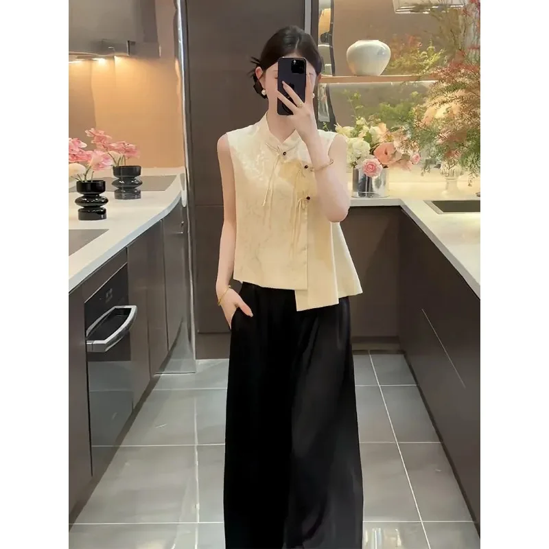

Women's Chinese Style Jacquard Sleeveless Vest Wide Leg Pants 2 Piece Set Casual Outfit
