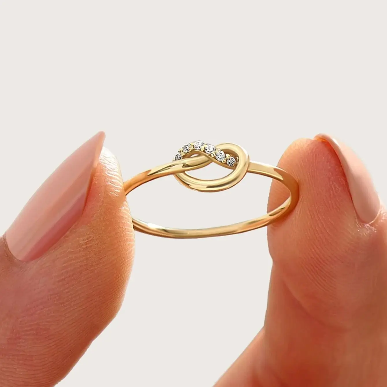 

S925 sterling silver ring inlaid with zircon rose, light luxury, personalized charm, simple women's fashion, bridal jewelry