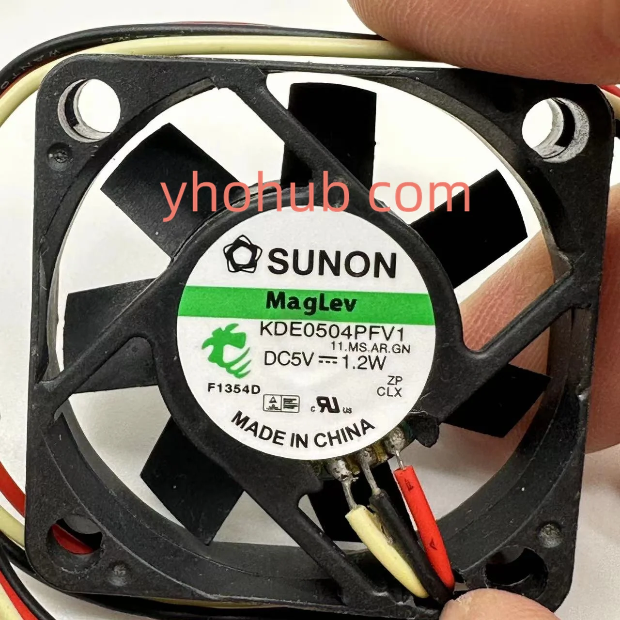 SUNON KDE0504PFV1 11.MS.AR.GN DC 5V 1.2W 3-Wire 40X40X10mm Server Cooling Fan