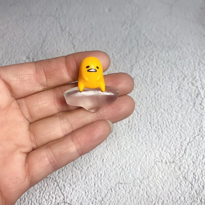 Sanrio Gudetama Cup Edge Mini Figure Blind Box Toys Sanrio Gudetama Bad Badtz-Maru Cup Hanger Q Version Action Figures Cup Decor view 2