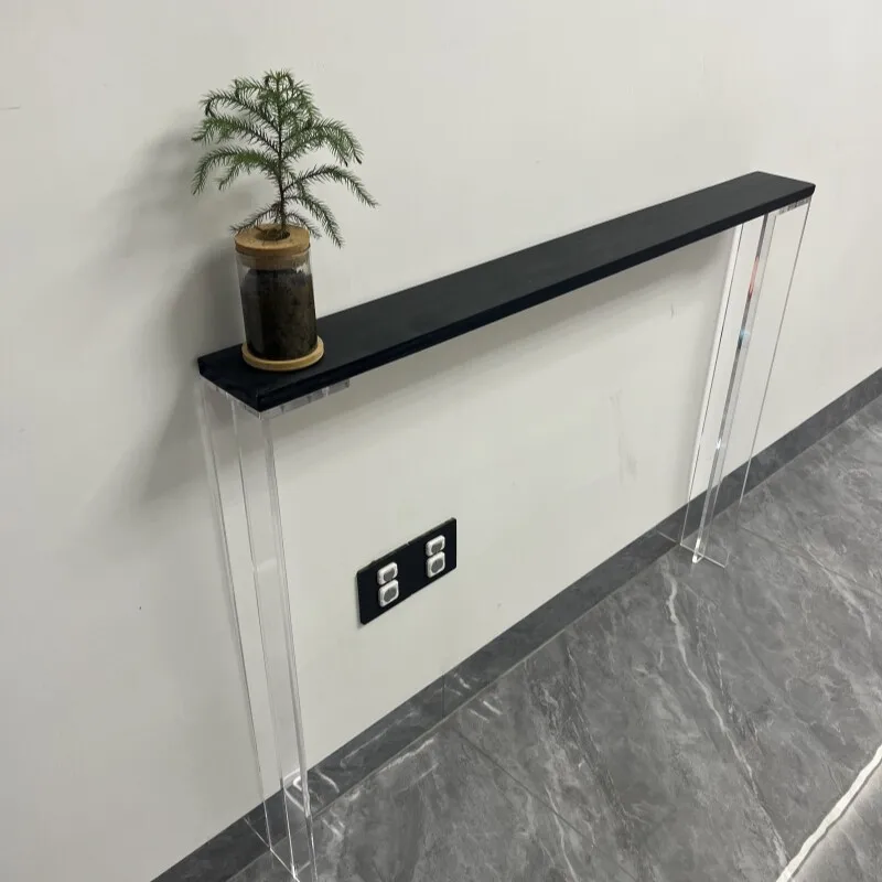 The back shelf of  sofa is extremely narrow, entrance shelf is light luxury acrylic, log is simple against the wall.