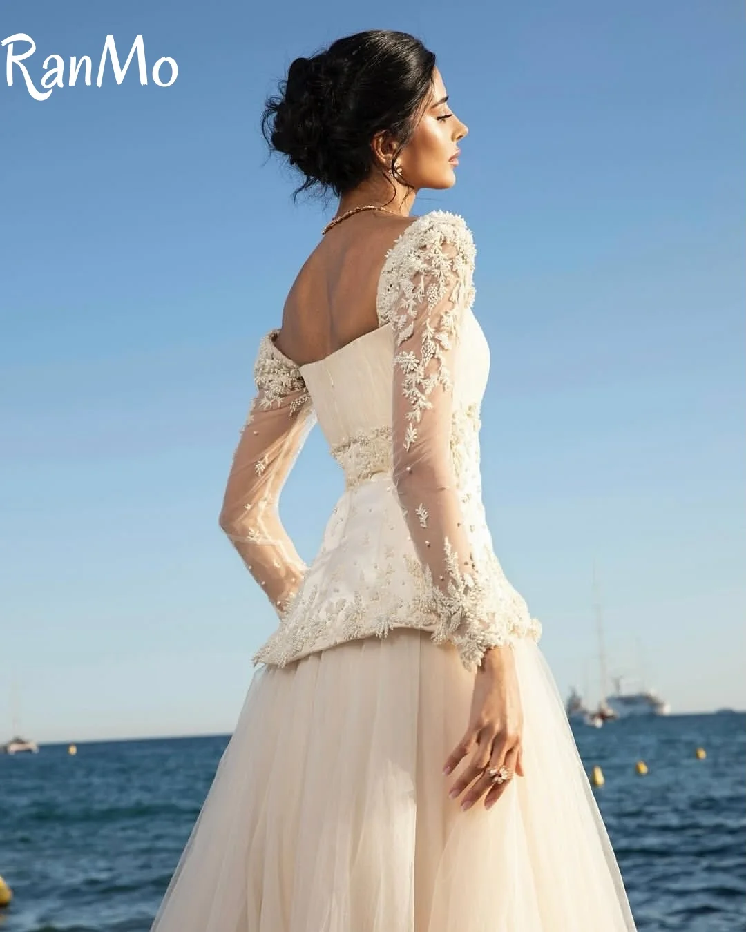 Ranmo 2025 فساتين زفاف رائعة بأكمام كاملة للنساء على شكل حرف a زي العرائس دانتيل لؤلؤ طول الأرض مخصصة فيستدوس دي نوفيا