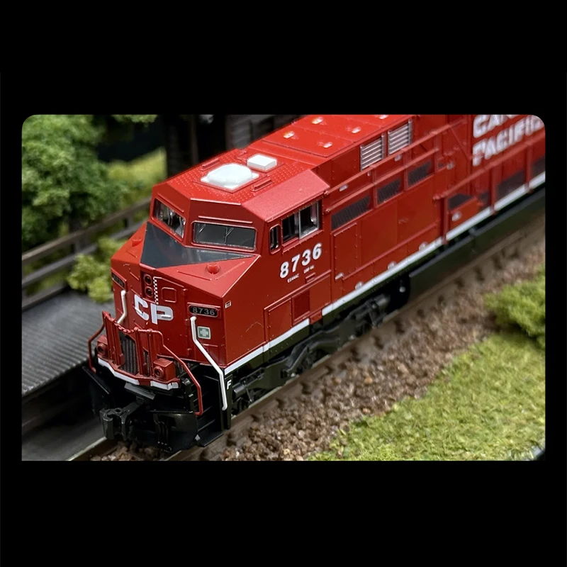 KATO Train Model 1/160N Scale 176-8945 GE Universal ES44AC Diesel Locomotive Rail Car CP Plus #8736 Model Toy Gift Collection