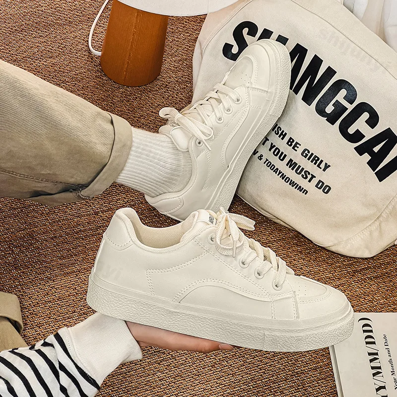 

Легкие мужские туфли для доски, весна-осень 2023, новые уличные нескользящие трендовые туфли на плоской подошве, удобные повседневные кроссовки на платформе со шнуровкой