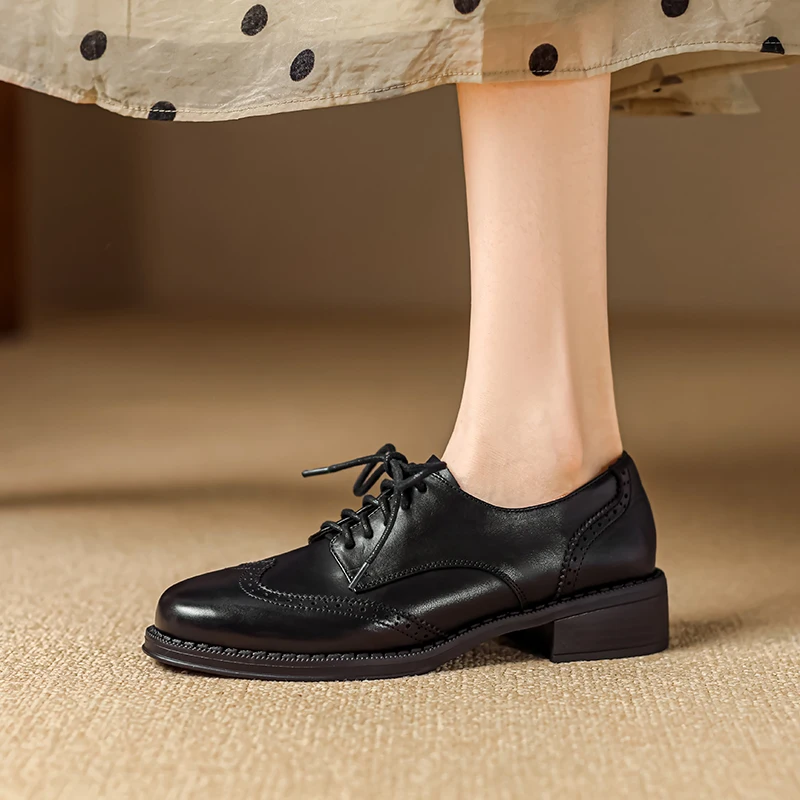 2024 Kobiety Czółenka Oksfordzie Jesienne Buty Dla Kobiet Oryginalne Skórzane Brogues Retro Sznurowane Mokasyny Casualowe Ręcznie Robione Czarne
