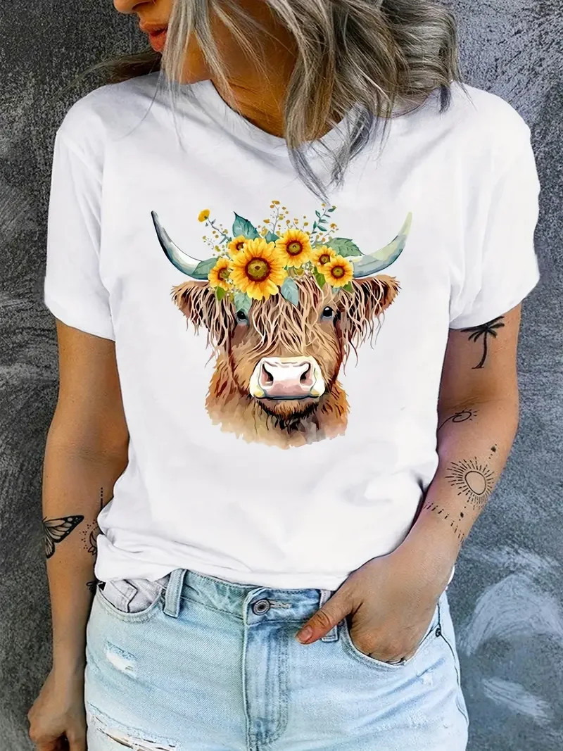 Cow Head Graphic Funny T-Shirt Summer Women's Cute Shirt Fashion Round Neck Short Sleeve Casual Commuter Top Minimalist Design