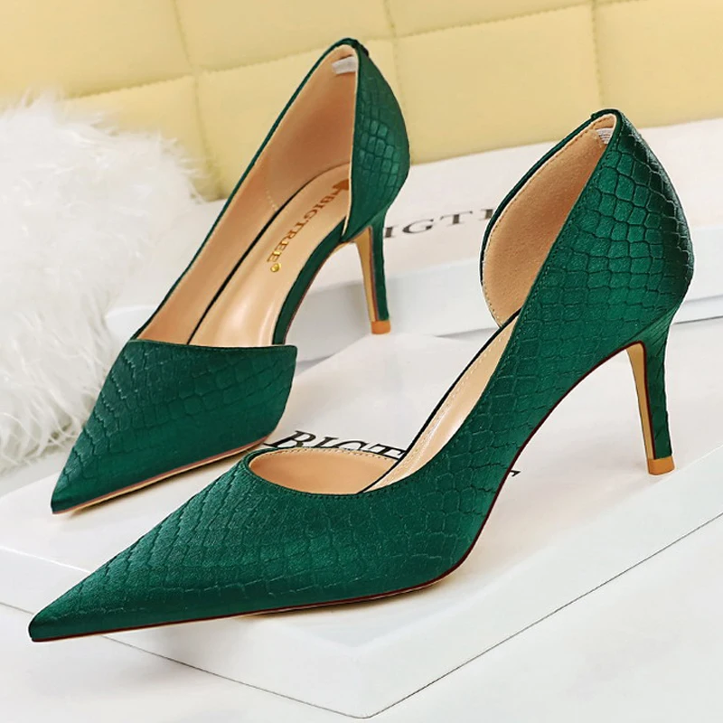 BIGTREE New Snake-print Satin Women Pumps Pointed Toe Kitten Heels Ladies Shoes Fashion Sexy Party Shoes Stiletto Large Size 43