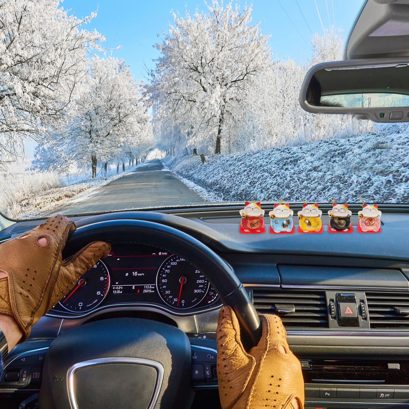 

5Pcs Cat Desktop Ornament Japanese Style Decorative Miniature Statue Household Car Decoration Lucky Charm