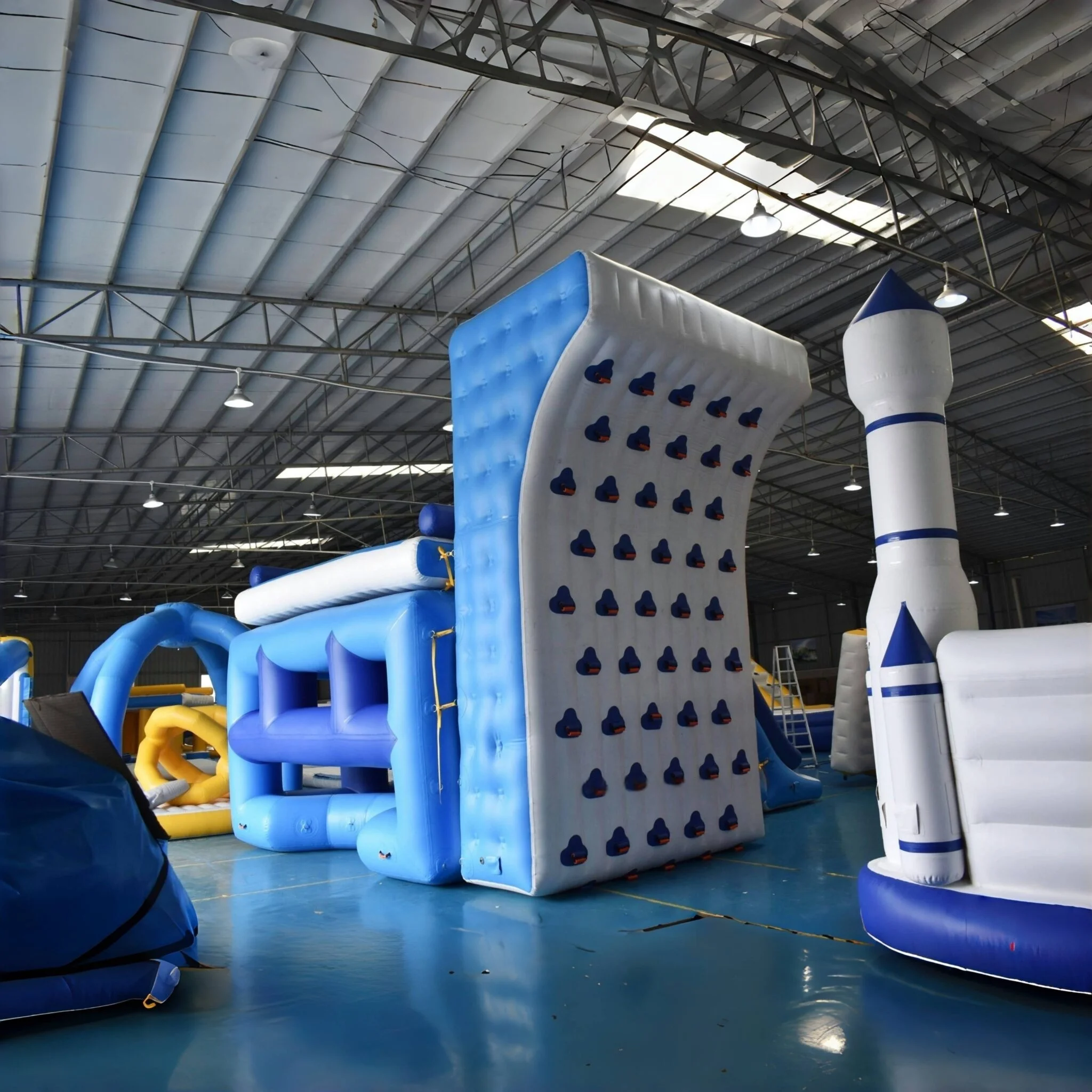 

Custom Made Premium Inflatable Climbing Rock Wall Water Toys for Pool Games and Amusements
