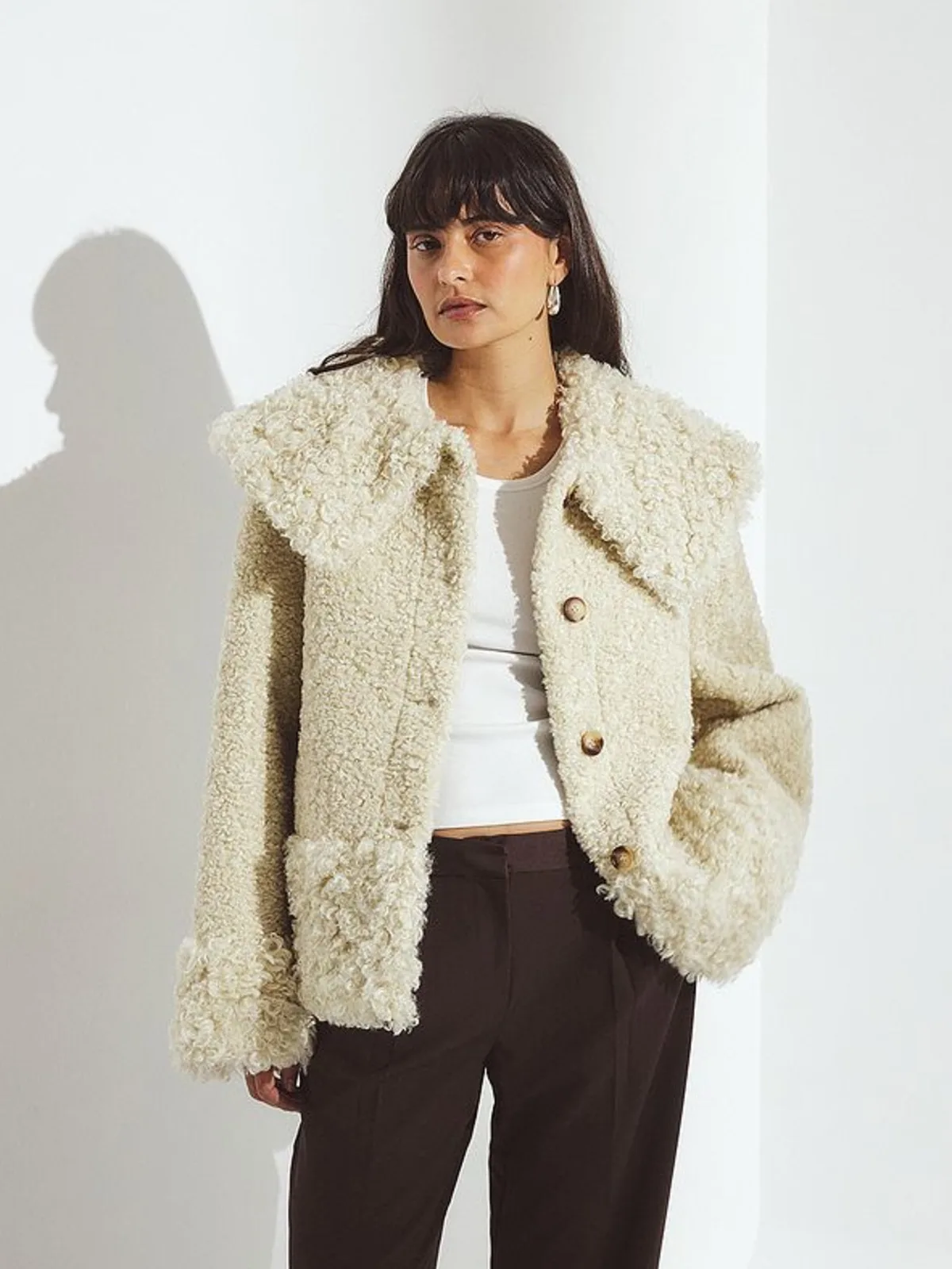 DFDG Women 2026 Teddy Curly Faux Fur Coat Oversized Big Lapel Button Down Jacket Warm Winter Loose Fit Casual Outerwear Coat