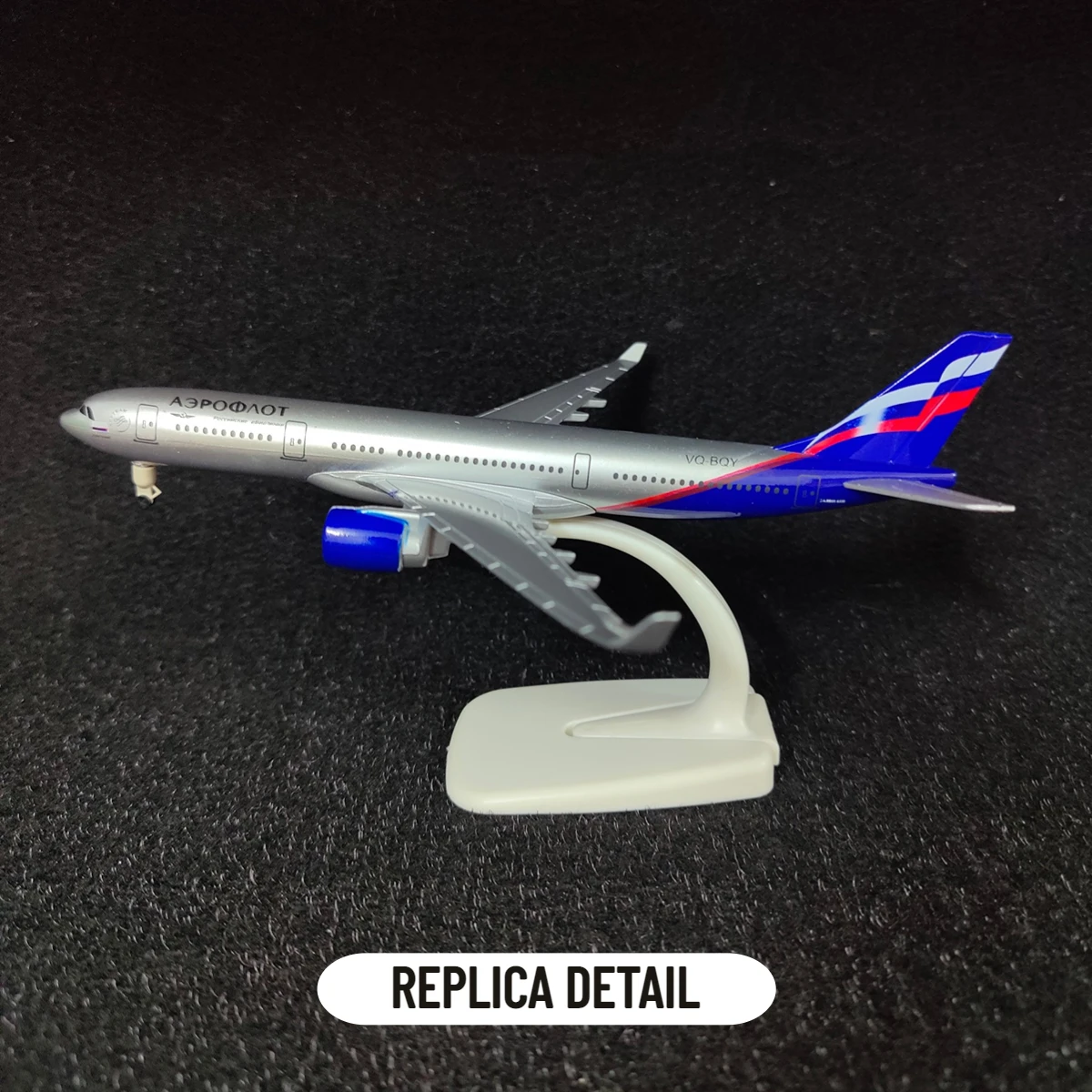 Scale 1:250 Metal Aviation Replica, 20cm Aeroflot A330 Aircraft Model Airplane Miniature, Children Gift Kids Fidget Toys for Boy