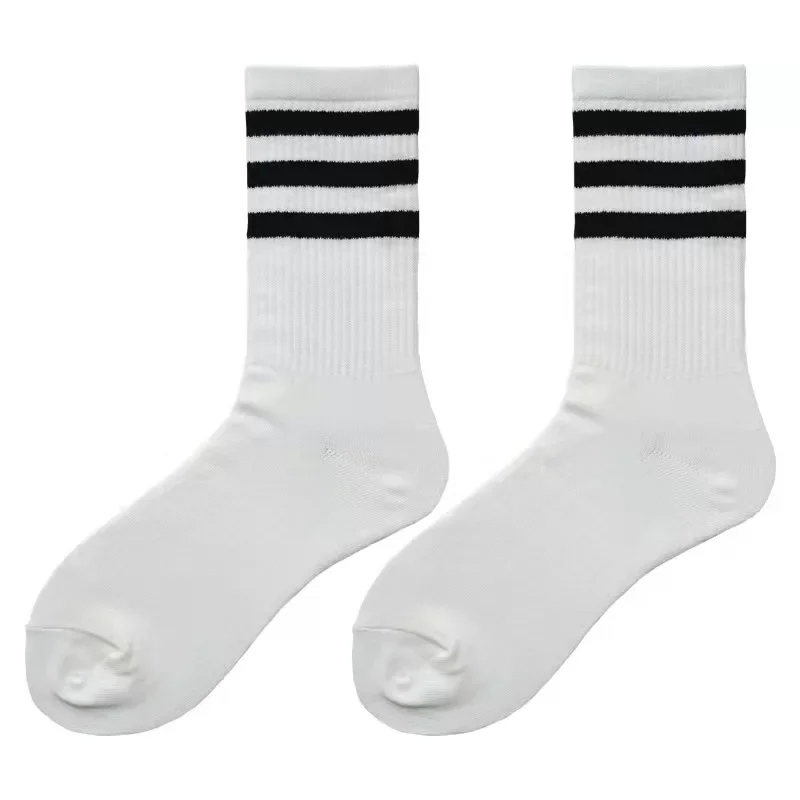 2023 new striped sports socks couple men and women street skateboard socks Korean version of the college style