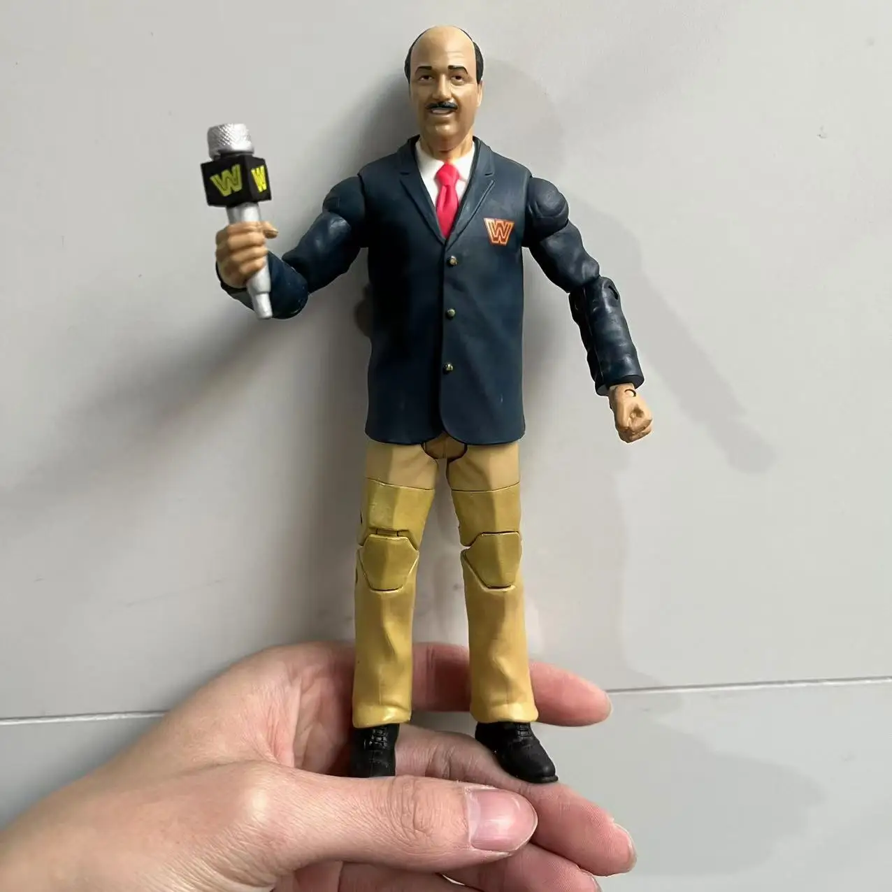 WWE AEW WWE Comentador Figura de acción con micrófono Figura de lucha Colección de exhibición Regalo del festival