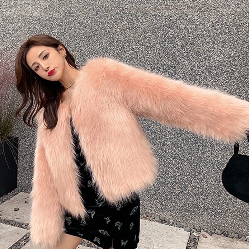 Fur Coats 2023 New Fashion Faux Fur Jacket Women Winter Long Sleeve V Neck Fluffy Overcoat High Quality Cropped Plush Coat Femme