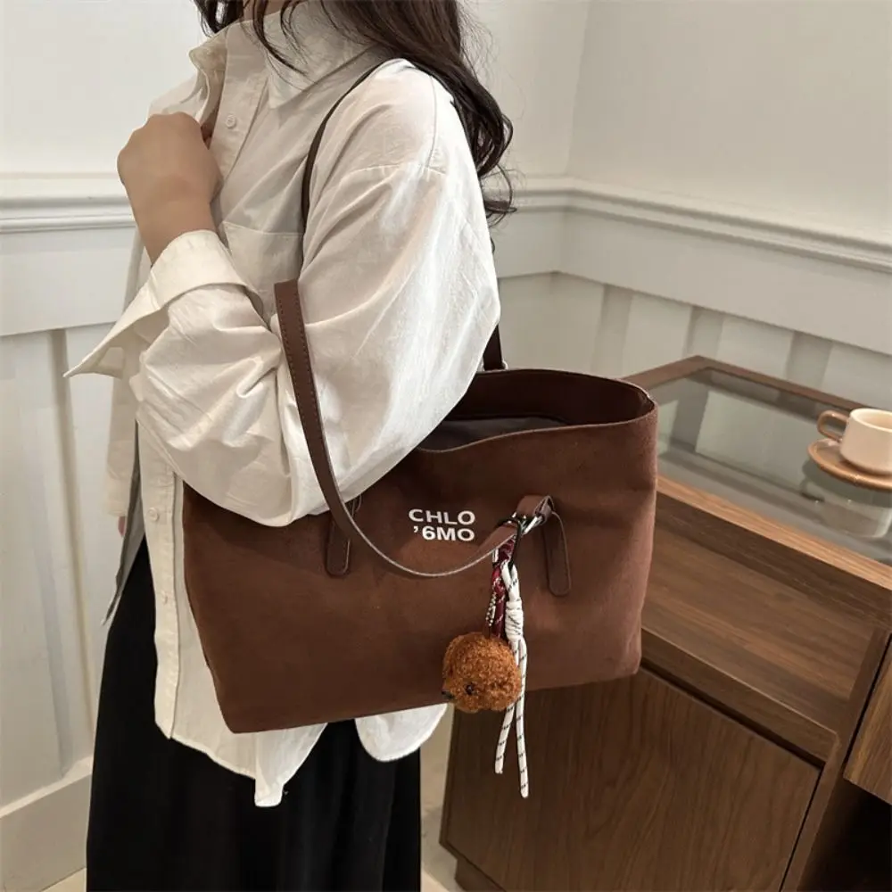 

Versatile Korean Style Pu Tote Bag Velvet PU Handbag Letter Underarm Bag Pure Color Large Capacity Suede Shoulder Bag Women
