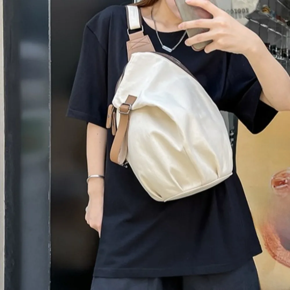 

Solid Color Men's Chest Bag Large Capacity Waterproof Nylon Crossbody Bag Multifunctional Commuting Casual Phone Pouch Unisex